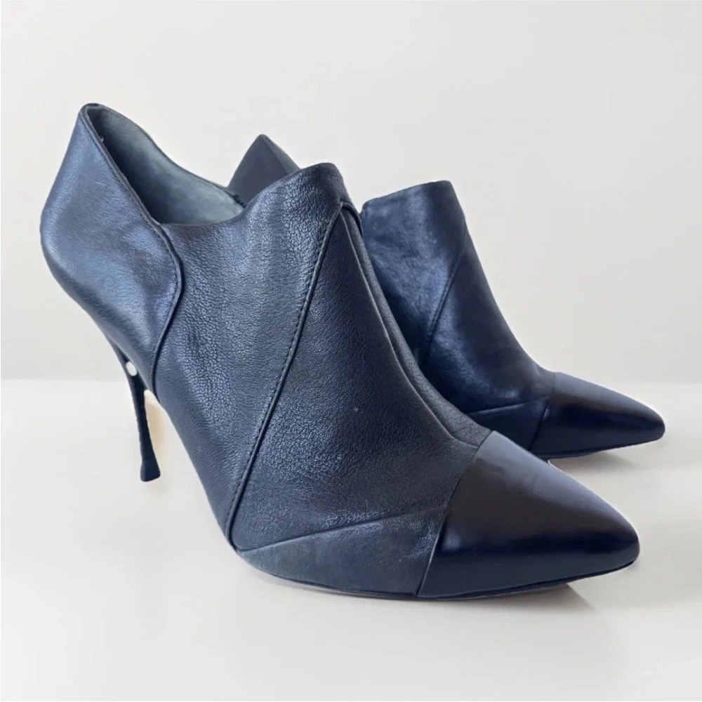 Tory Burch Lorelei Black Leather Stiletto Heel Ankle Boot Bootie Size 9.5